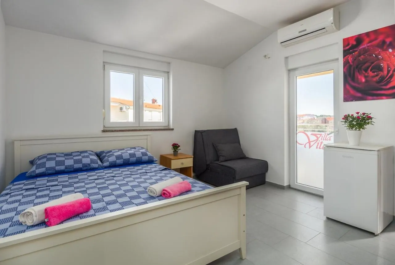 Villa Vita'1 PUY 아파트